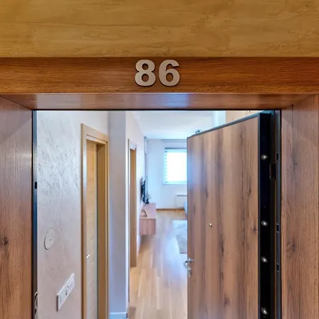 Fantasy Apartment *